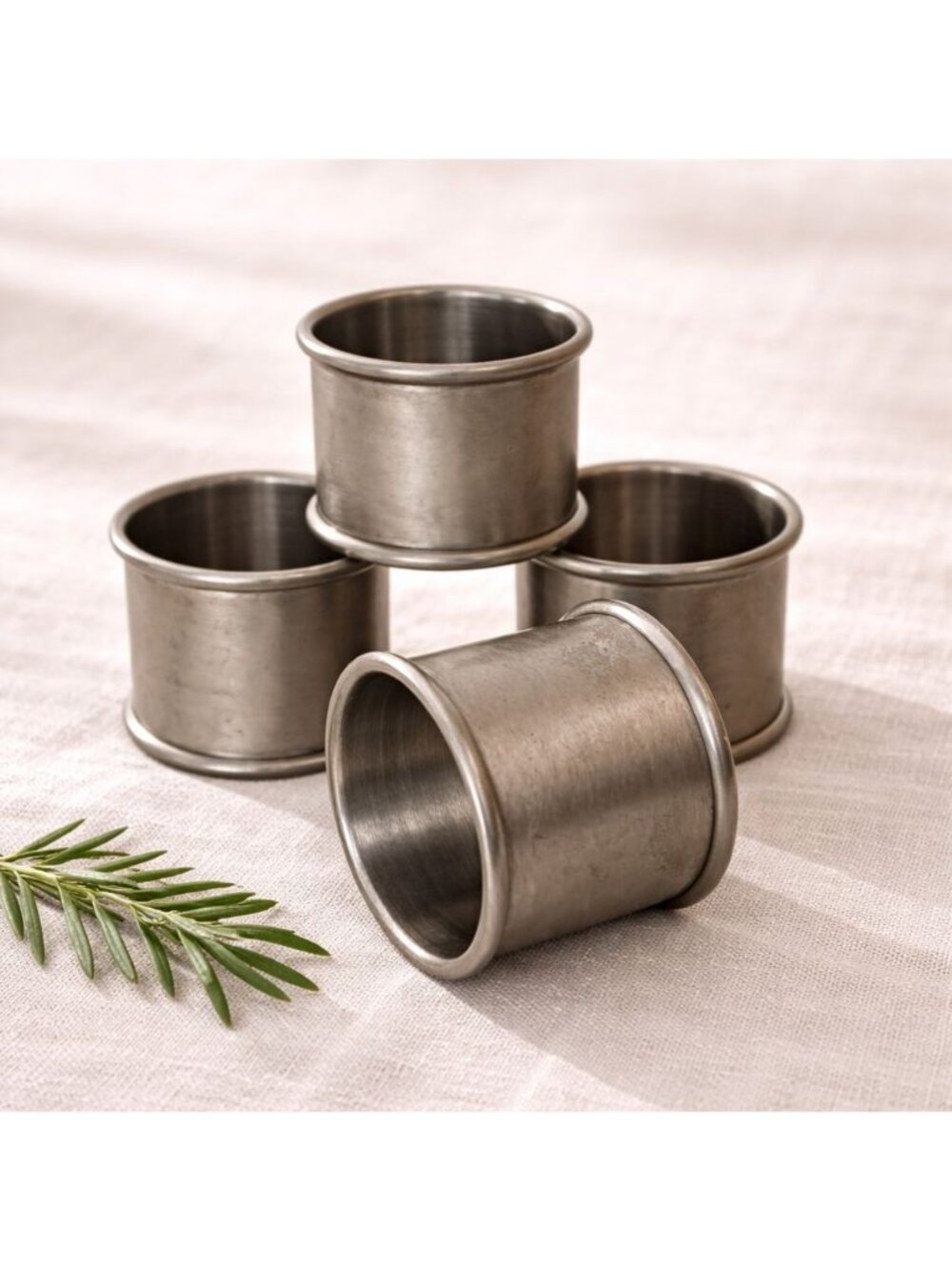Kirk Pewter Napkin Rings Set 4 Vintage Silver Tone Tableware Classic Dining Deco